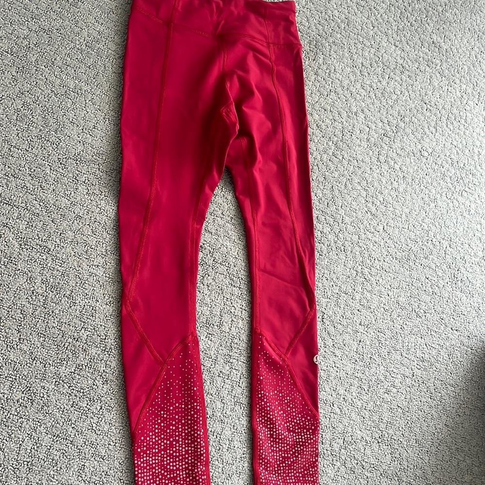 red lululemon leggings